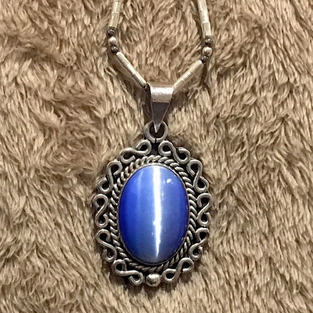 TAXCO Blue Cats Eye Sterling Silver Necklace